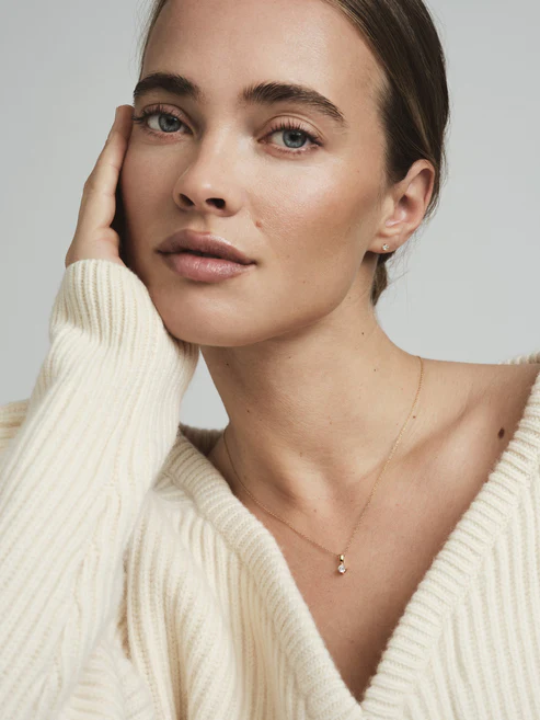 Jolie White Hálsmen