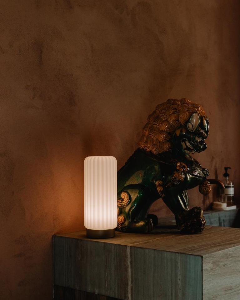 Led borðlampi – Hvítur