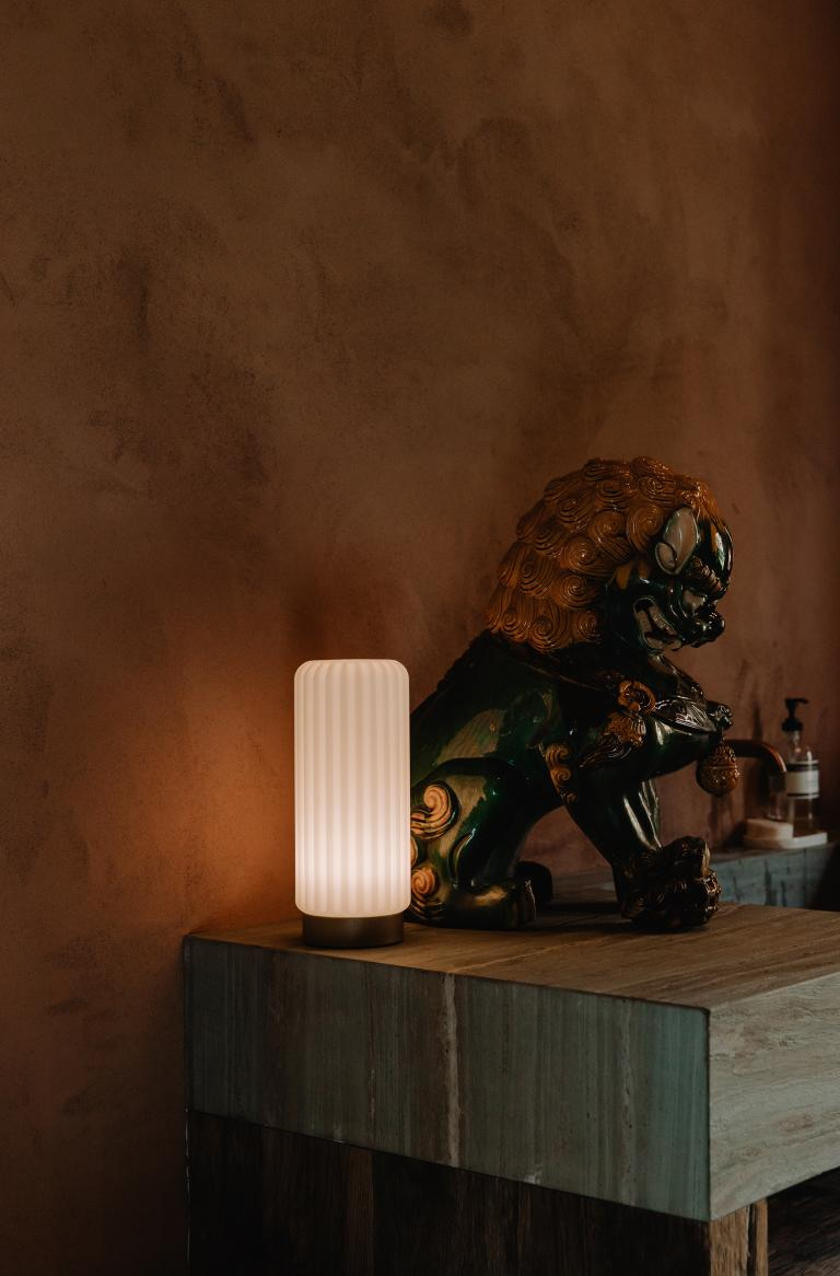 Led borðlampi – Hvítur