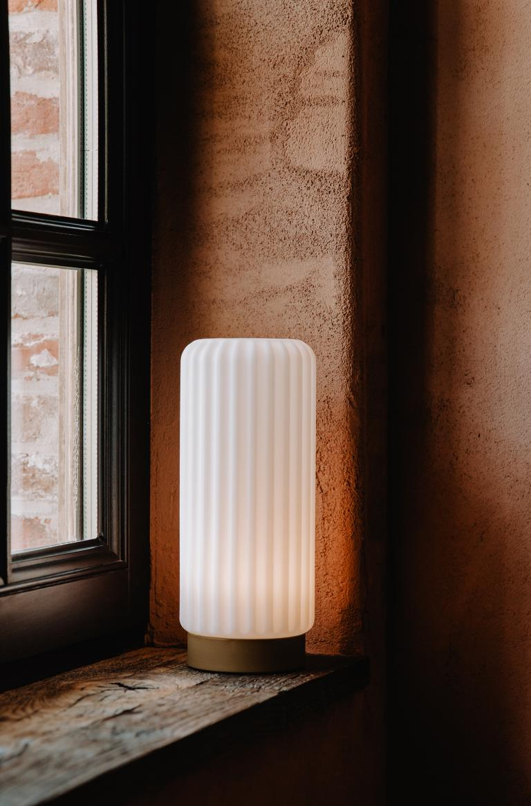 Led borðlampi – Hvítur