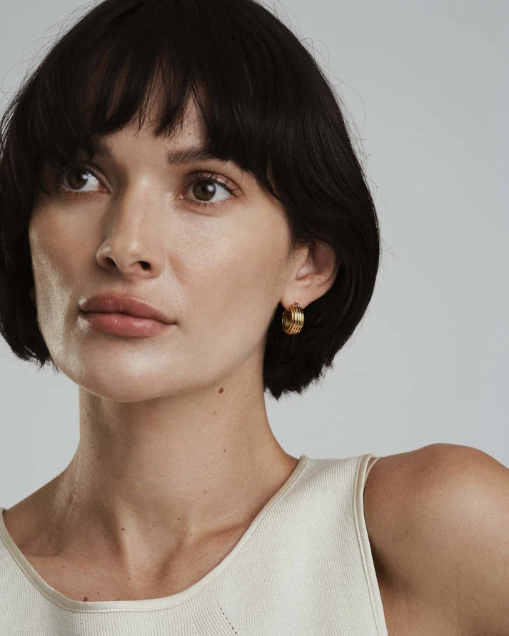 Edge Ribbed Small Hoops