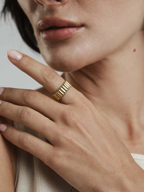 Chic Ribbed Hringur