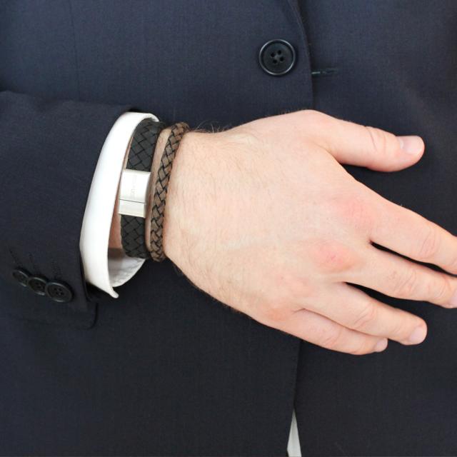 Svartur leðurarmband 