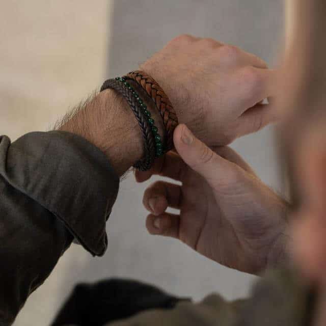 BRÚNT LEÐURARMBAND