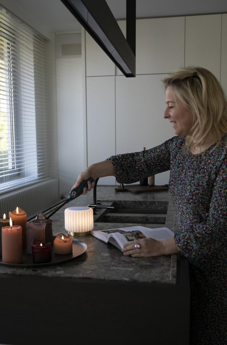 Led Borðlampi – Hátalari - Hvítur
