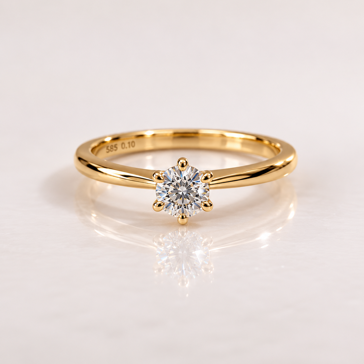 GULLHRINGUR – 14 KT – DEM 0,50 ct