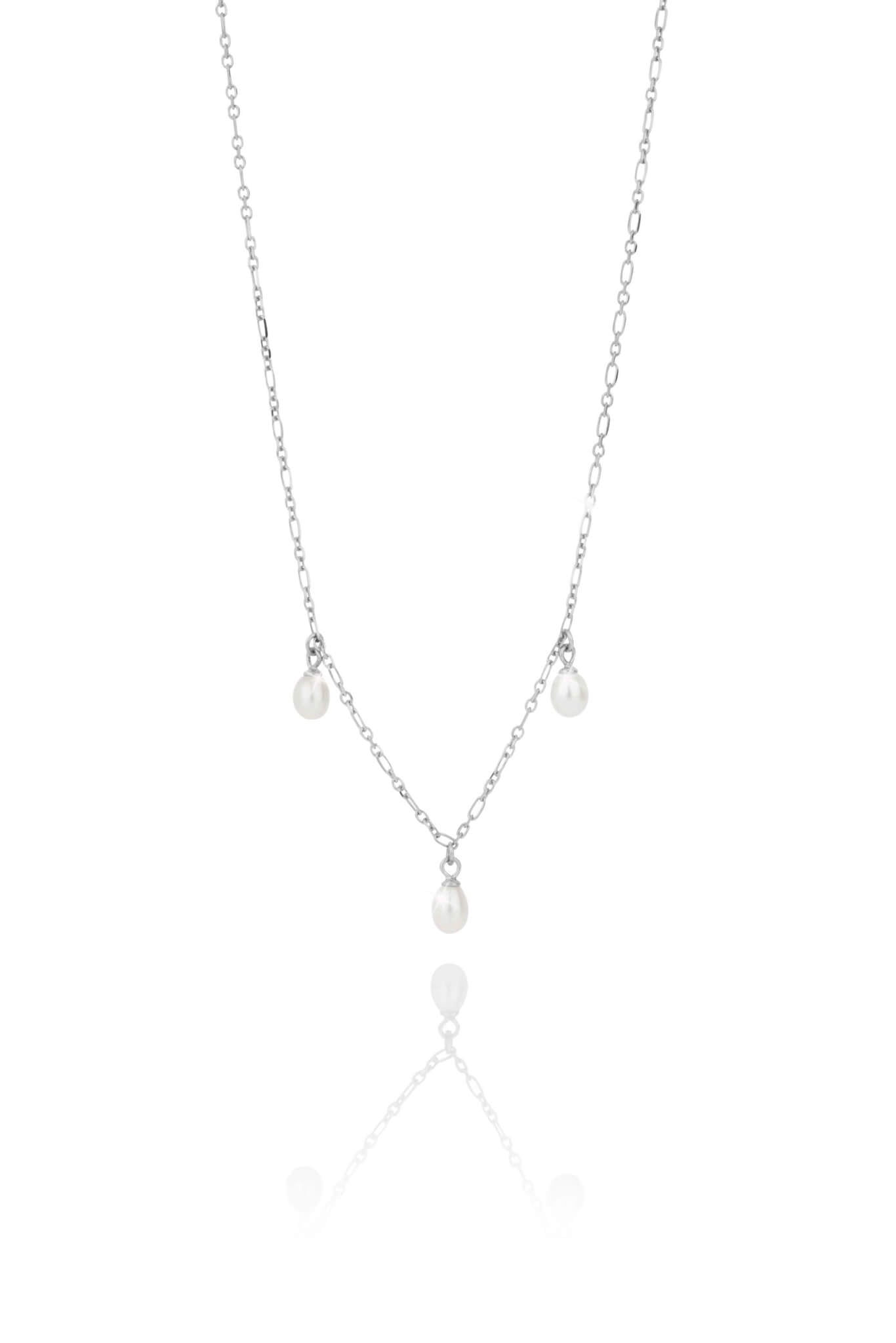 BYLOVISA – HAF – FÍNLEG KEÐJA MEÐ 3 PERLUM