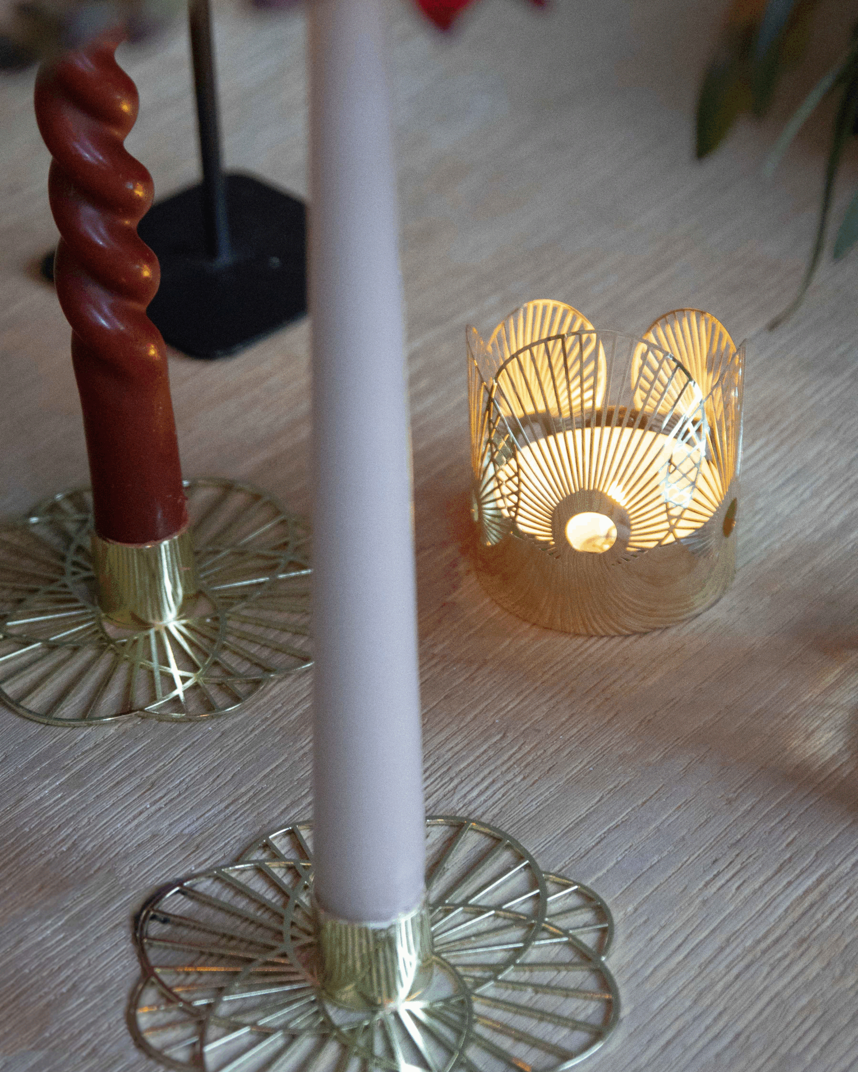 Kertastjaki – SUN– gylltur
