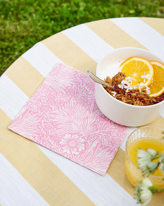 Marigold light pink