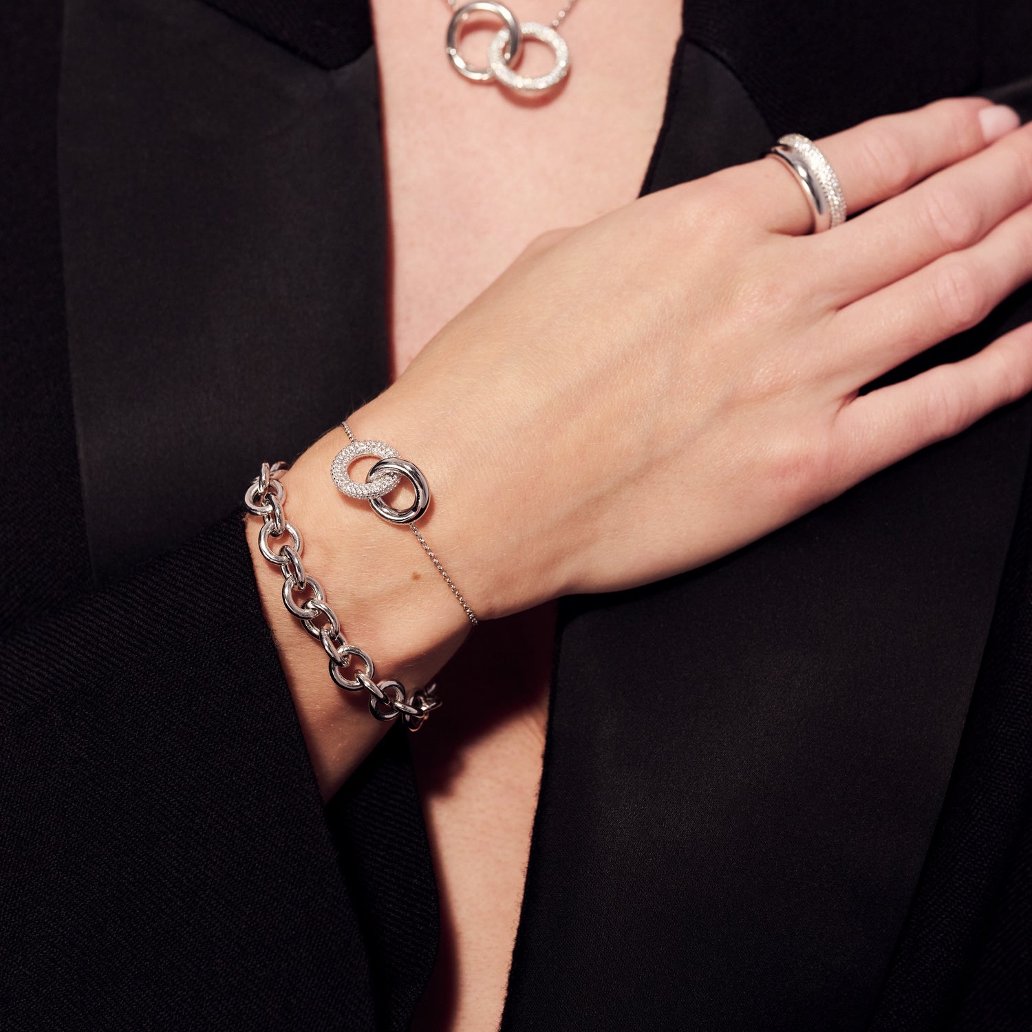ARMBAND CARRARA