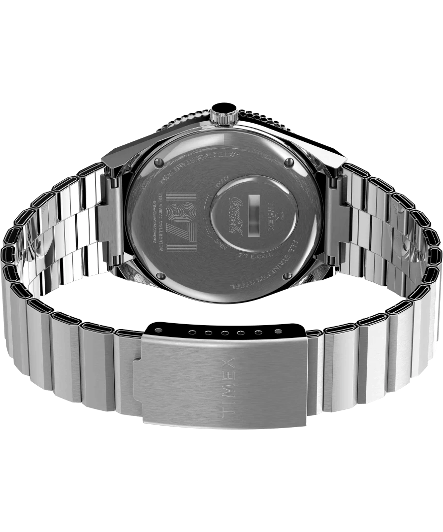 Q Timex x Coca Cola® Unity safnið