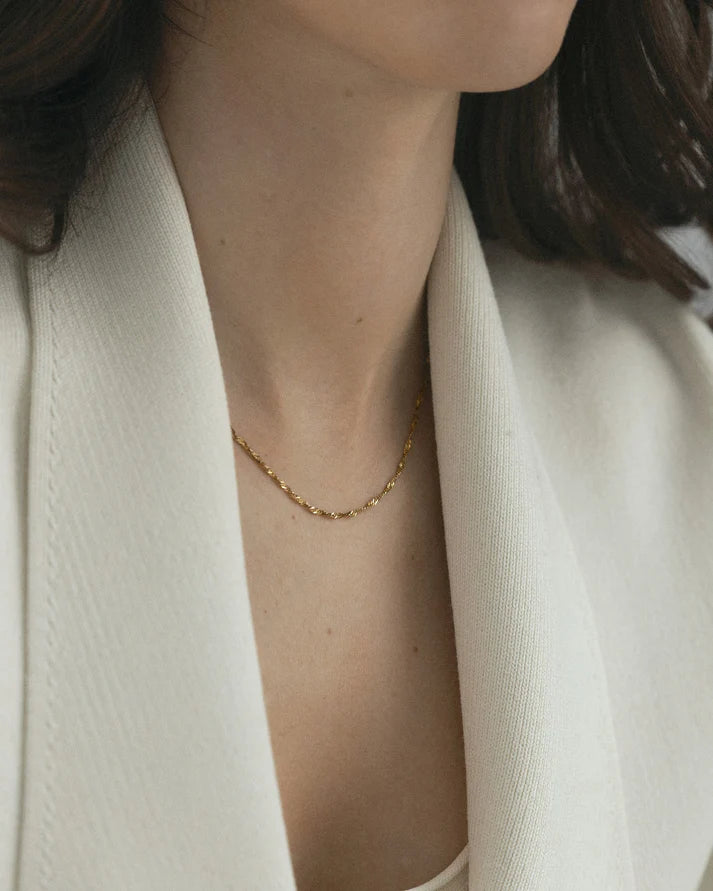 Twirl Necklace