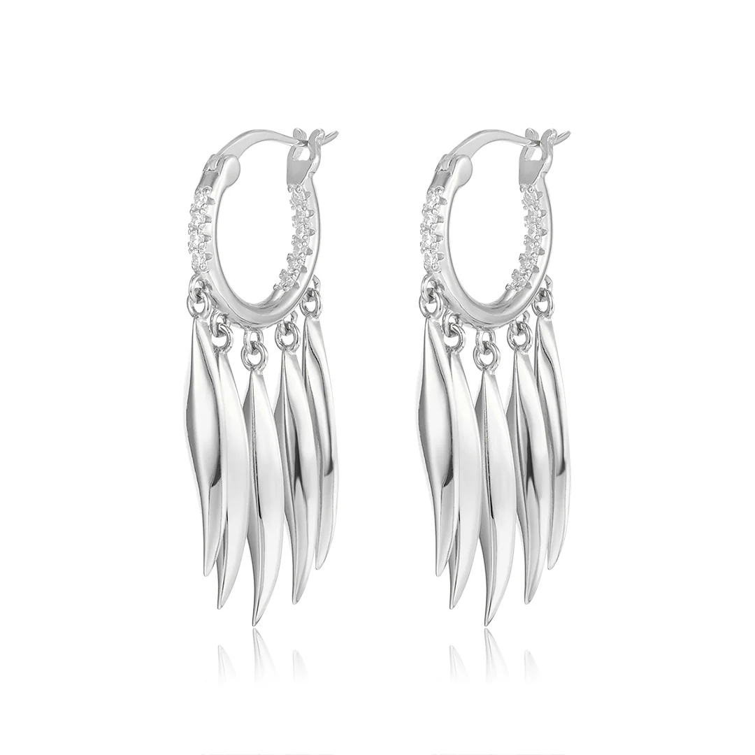 CAPE OF FEATHERS DIVINE – EYRNALOKKAR – VERA DESIGN