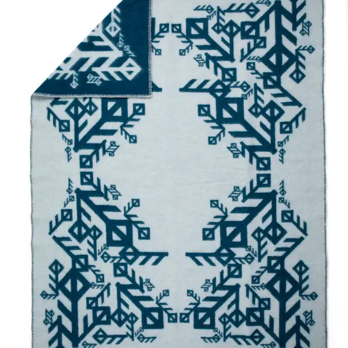 ULLARTEPPI – ÁST – BLÁTT