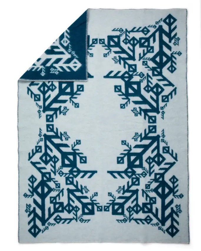 ULLARTEPPI – ÁST – BLÁTT