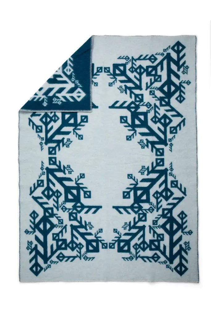 ULLARTEPPI – ÁST – BLÁTT