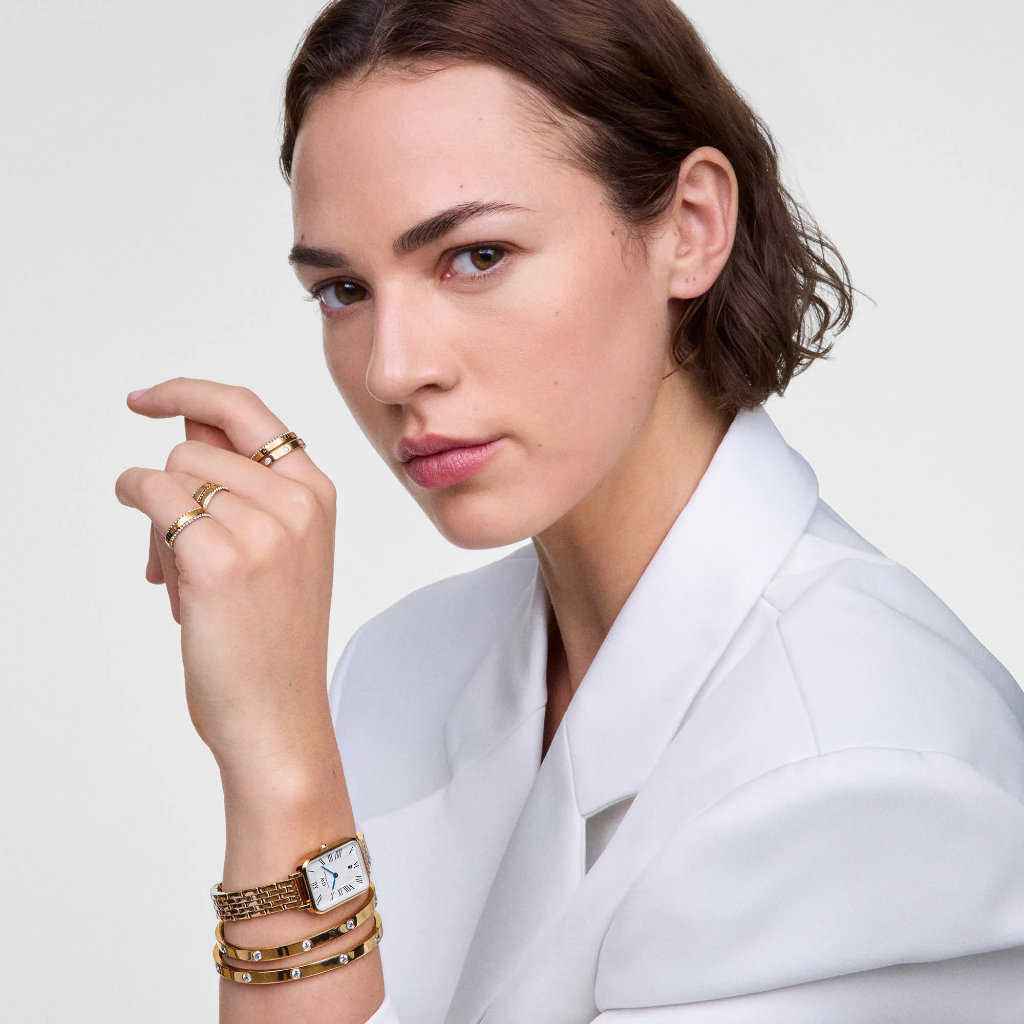Daniel Wellington – Quadro Roman Numerals Date 5-link Gold