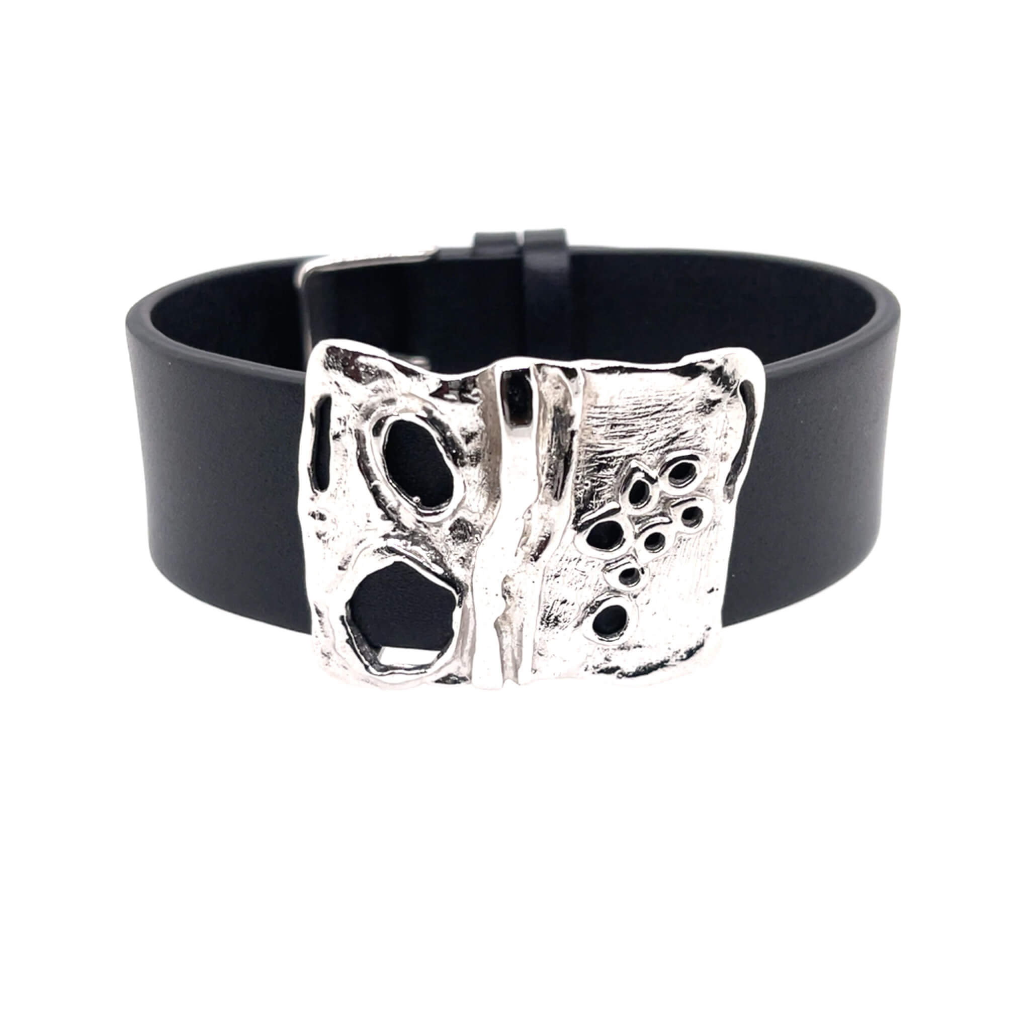 LEÐURARMBAND – SILFURPLATA