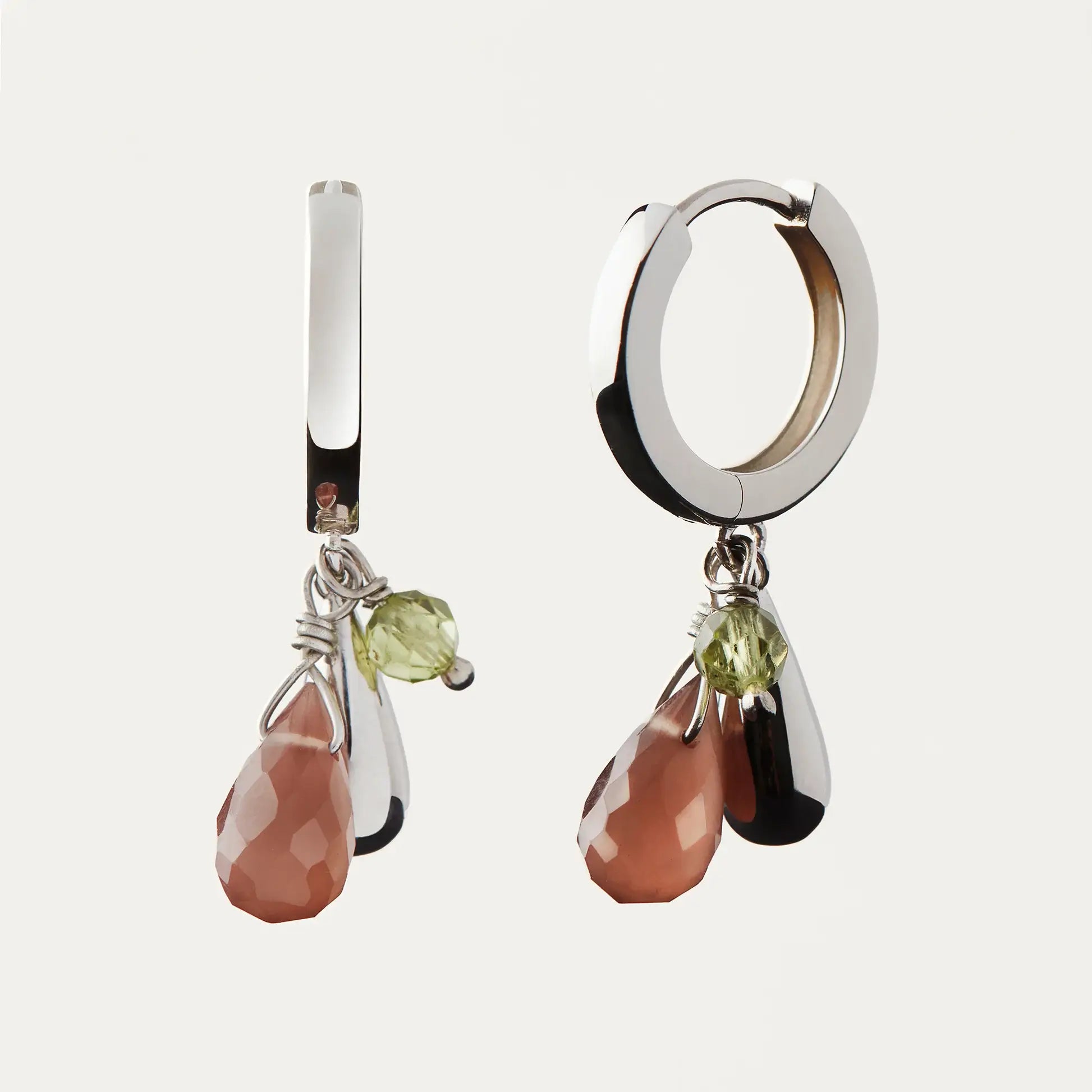 BY LOVISA- Stilla hoops með dropa og steinum - rhodium