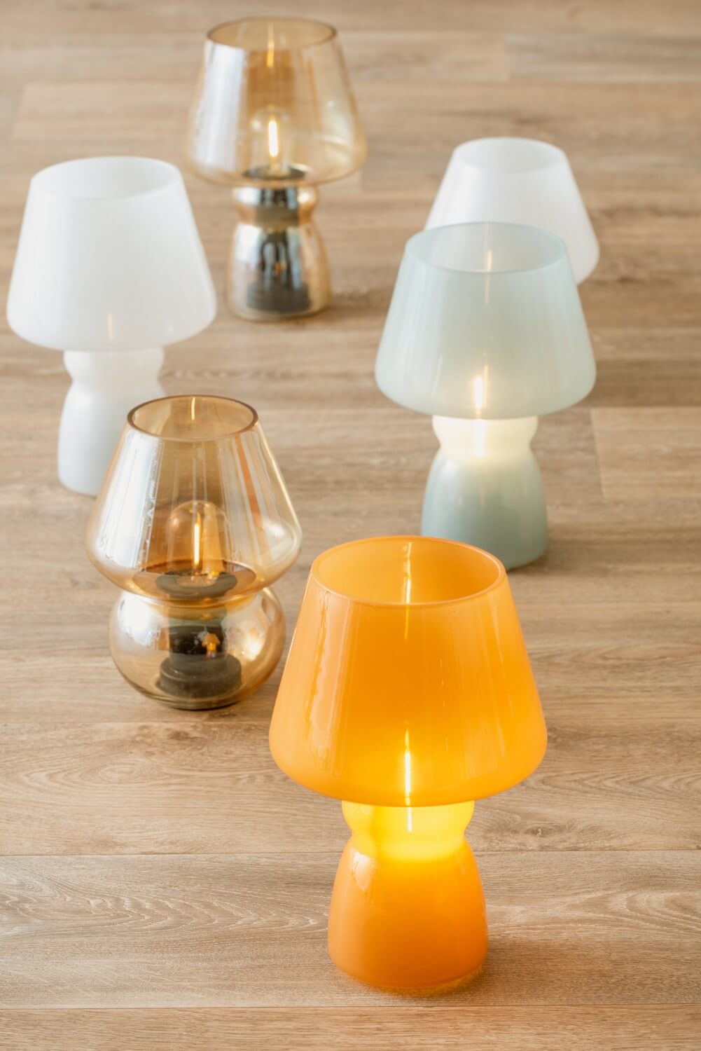 Led borðlampi – Gler – Brúnn