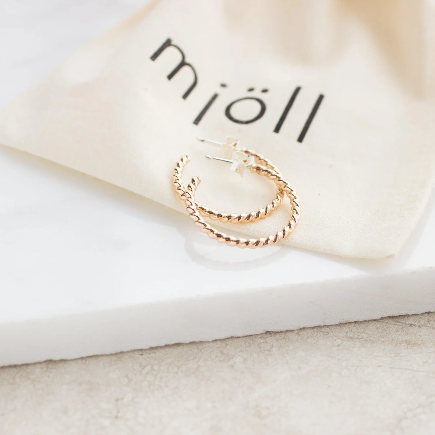 Twist Hoops