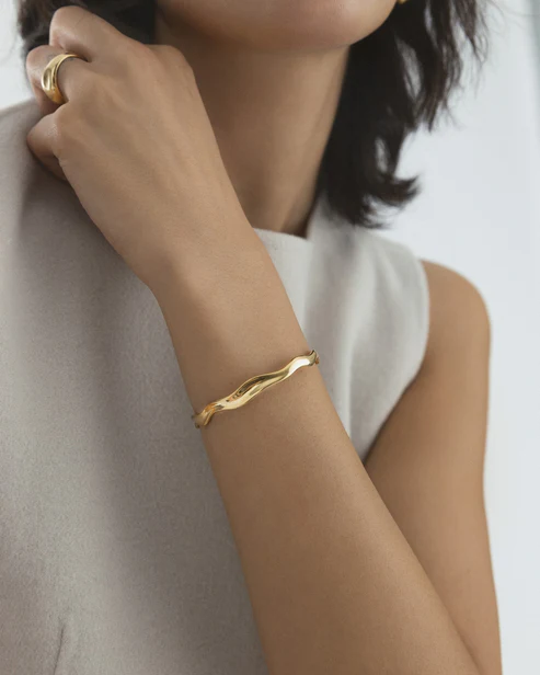 Wavy Bolded Spangararmband