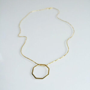 Octagon hálsmen stórt