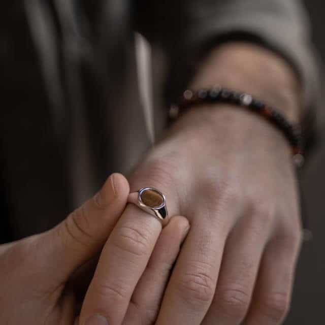 SILFURHRINGUR MEÐ TÍGRISAUGASTEIN - Image 2