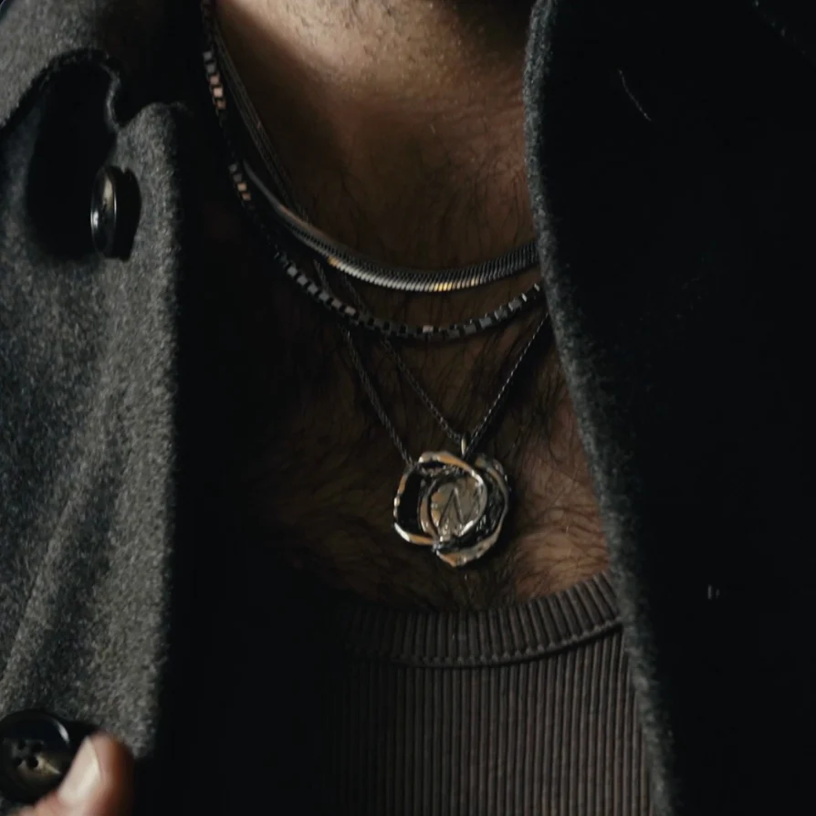 BY•L – STORMUR SIGNET HÁLSMEN PLATA ROUND – STÓRT - OXI - Image 2